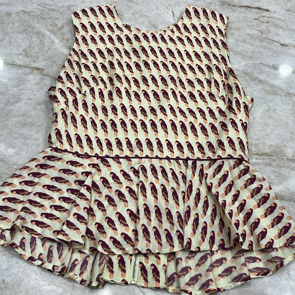 H&M Parrot Peplum Top – Pastel Green with Purple & Pink Parrots | Size‎ 12 - Picture 3 of 11